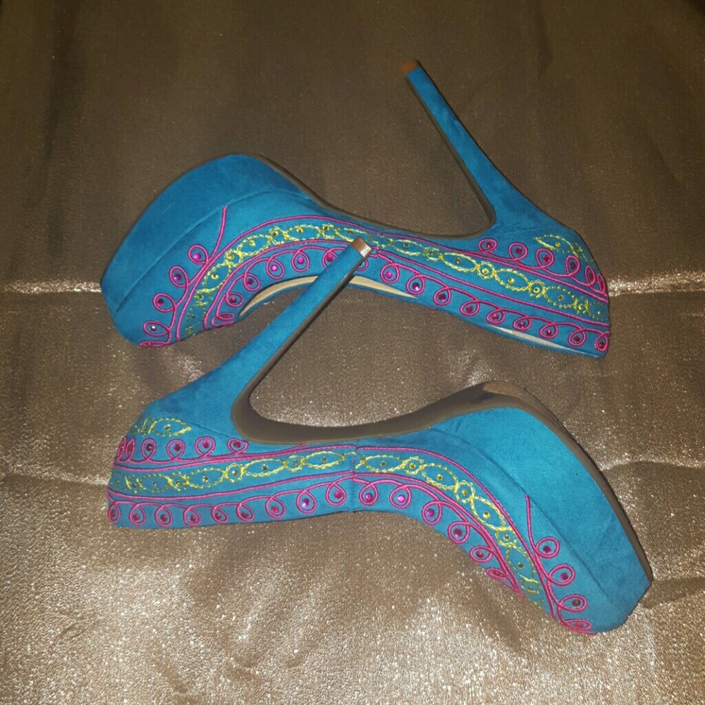 SOLD***GIANNI BINI Heels -Worn Twice- 5 inch